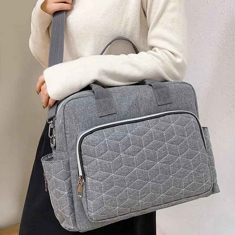 sac a langer gris croise agathe carrousel